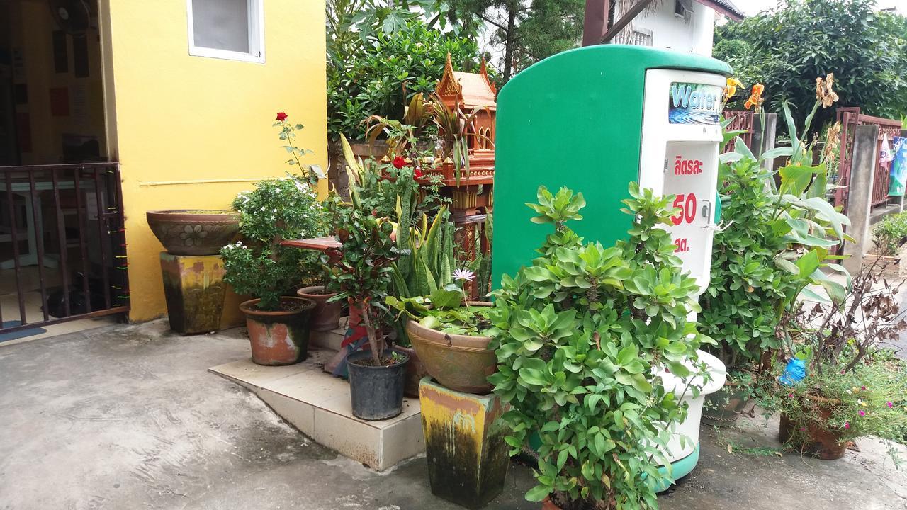 Holiday Chiang Mai Exterior photo
